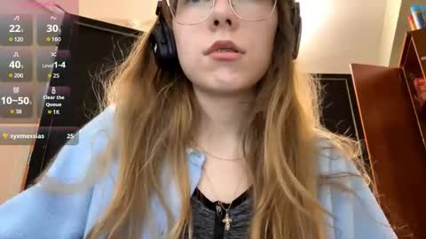 Stella online show from September 9, 5:23 pm