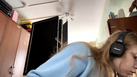 Stella online show from September 14, 9:52 am