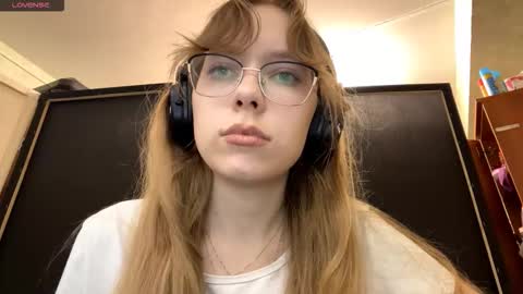 Stella online show from October 13, 2:39 pm