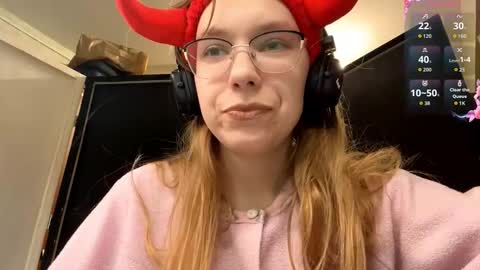 Stella online show from November 1, 3:14 pm