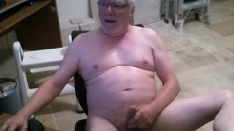 Snapshot of alanlee10allen chatting on May 8, 1:49 pm Alanlee10allen online show from May 8, 1:49 pm