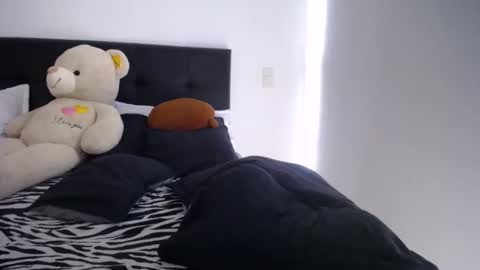 Snapshot of alanna_new1 chatting on February 17, 9:08 pm alanna_new1 online show from February 17, 9:08 pm