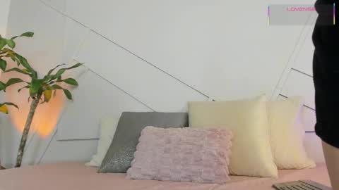 Snapshot of alannarouge chatting on November 23, 3:01 pm alannarouge online show from November 23, 3:01 pm