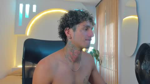 Snapshot of alanrodgers2_0 chatting on December 24, 4:19 pm alan online show from December 24, 4:19 pm