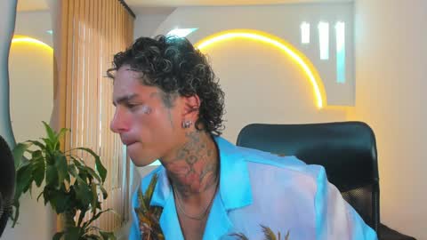 Snapshot of alanrodgers2_0 chatting on January 27, 12:58 pm alan online show from January 27, 12:58 pm