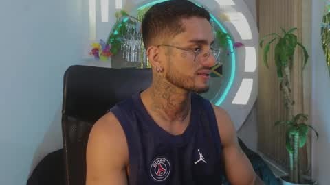 alan online show from April 8, 4:07 pm