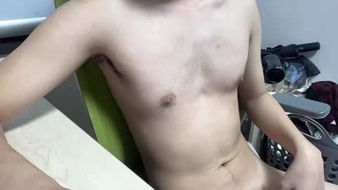 alanwu12 online show from November 18, 10:41 am