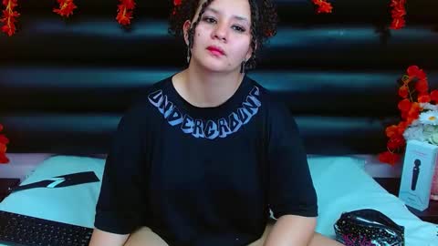 AlaSmith  online show from January 30, 8:11 am