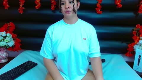 AlaSmith  online show from February 8, 4:57 am