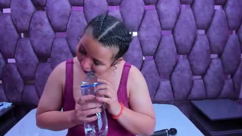 AlaSmith  online show from October 5, 2:10 am