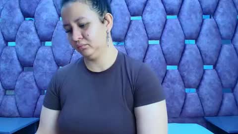 AlaSmith  online show from May 11, 2:39 am
