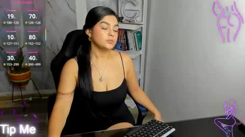 Alaya online show from November 2, 1:02 pm