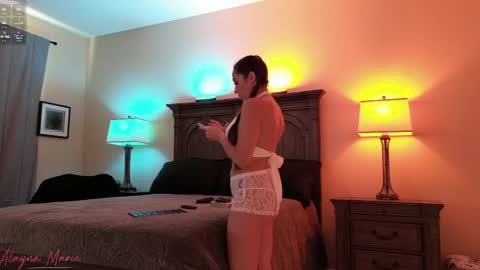 Snapshot of alaynamarie chatting on May 3, 4:35 pm Alayna Marie online show from May 3, 4:35 pm