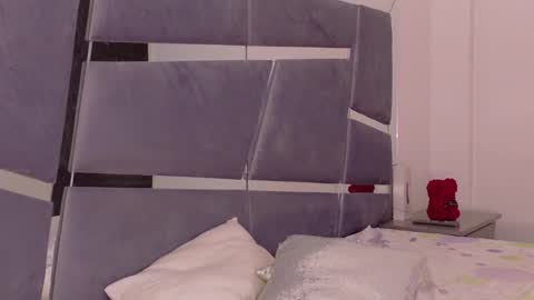 Snapshot of alba_grey chatting on January 10, 12:59 am alba online show from January 10, 12:59 am