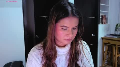 alba_toro535670 online show from April 9, 12:10 pm