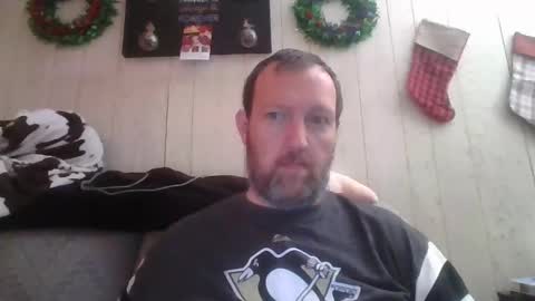 Snapshot of alberik2316 chatting on December 24, 1:49 am Alberik online show from December 24, 1:49 am