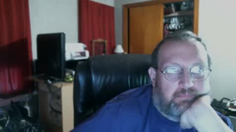 Snapshot of alberik2316 chatting on December 24, 9:00 pm Alberik online show from December 24, 9:00 pm