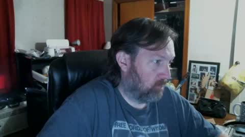 Snapshot of alberik2316 chatting on October 26, 2:23 pm Alberik online show from October 26, 2:23 pm