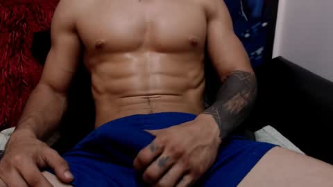 Snapshot of albertbernal69 chatting on January 28, 5:00 am Albert online show from January 28, 5:00 am