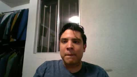albertoarenas16 online show from April 14, 2:39 am
