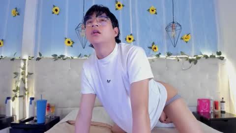 ale_aurarashi online show from October 6, 8:06 pm