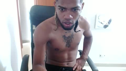 Snapshot of ale_squirt333 chatting on February 15, 2:25 pm ale_squirt333 online show from February 15, 2:25 pm