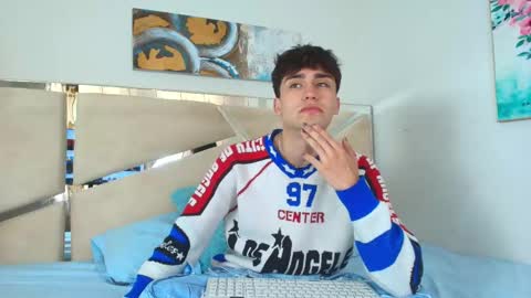 alec online show from November 23, 2:17 pm