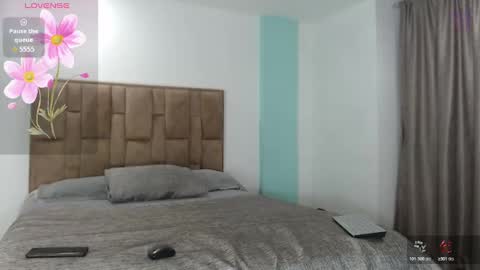 Snapshot of aleejhandra chatting on October 19, 11:27 pm alejandra online show from October 19, 11:27 pm