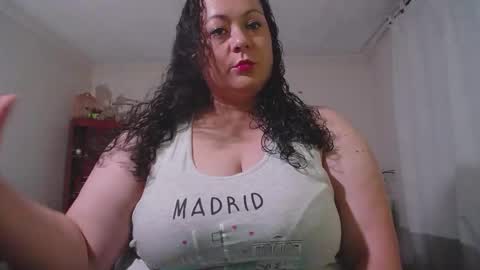 Snapshot of aleia_taylor chatting on September 21, 2:24 am aleia taylor online show from September 21, 2:24 am