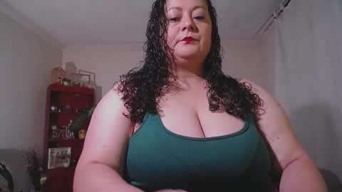 Snapshot of aleia_taylor chatting on November 5, 2:33 am aleia taylor online show from November 5, 2:33 am