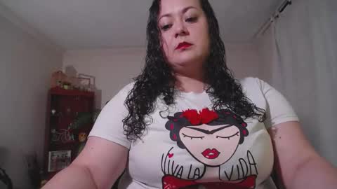 Snapshot of aleia_taylor chatting on December 3, 2:52 am aleia taylor online show from December 3, 2:52 am