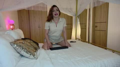 Snapshot of alejadollts chatting on April 28, 12:20 am ALEJADOLLTS online show from April 28, 12:20 am