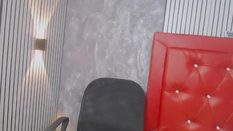 Snapshot of alejandra__hills chatting on May 22, 8:47 pm online show from May 22, 8:47 pm