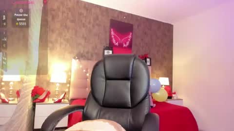 Snapshot of alejandra__hills chatting on July 15, 7:19 pm online show from July 15, 7:19 pm