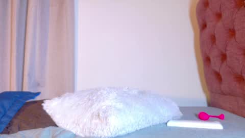 alejandra_dunn1 online show from May 16, 12:40 am