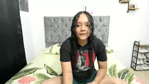 alejandra_evanss online show from December 17, 3:01 am