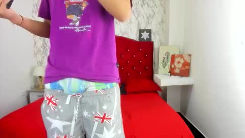 ALEJANDRA JAMES online show from April 17, 11:13 am