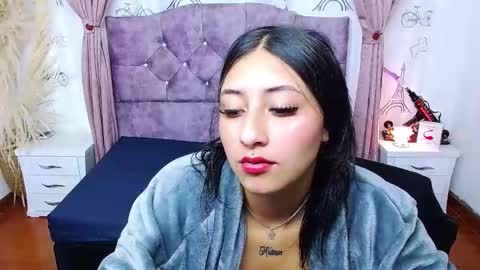 Snapshot of alejandracastr chatting on October 15, 6:35 am ALEJANDRA online show from October 15, 6:35 am