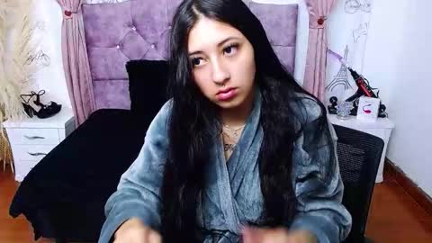 Snapshot of alejandracastr chatting on October 17, 11:13 am ALEJANDRA online show from October 17, 11:13 am