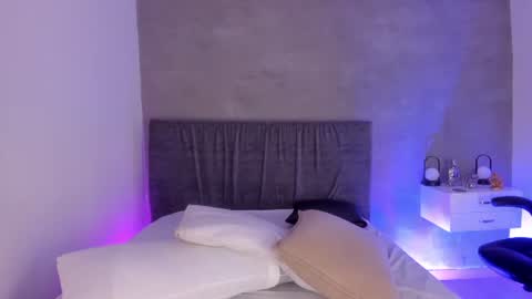 Snapshot of alejandrarojas_ chatting on June 13, 12:58 pm Alejandra online show from June 13, 12:58 pm