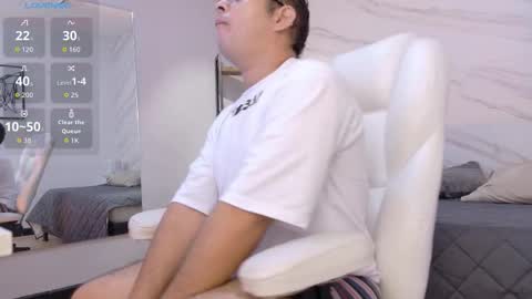 Snapshot of alejandrosweet_ chatting on March 2, 12:01 pm Alejandro online show from March 2, 12:01 pm