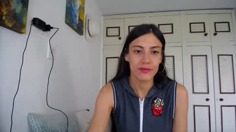 alejaxxxhot online show from November 19, 9:15 pm
