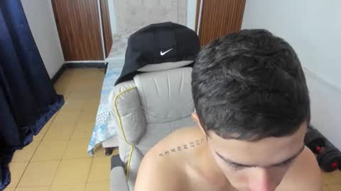 alejo matine online show from April 17, 7:28 pm