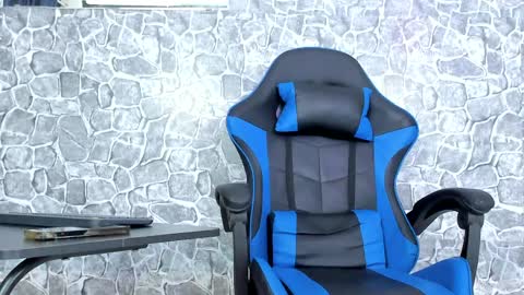 alejo peverell online show from April 12, 5:29 pm