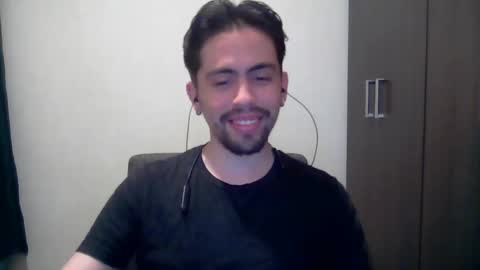 alejo_shy online show from December 8, 8:41 am