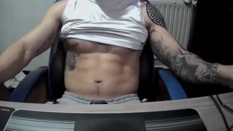 Snapshot of alejoduarte16 chatting on May 24, 5:07 pm alejoduarte16 online show from May 24, 5:07 pm
