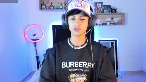 Snapshot of alejoo_storms chatting on November 11, 8:14 am alejo online show from November 11, 8:14 am