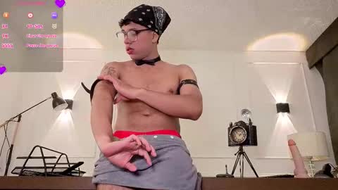 Snapshot of alejostonevg chatting on February 28, 11:33 am Alejo online show from February 28, 11:33 am