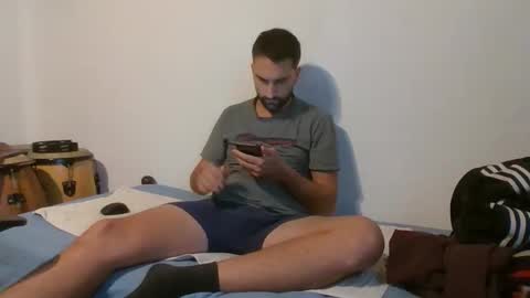 Snapshot of alekessler chatting on April 27, 8:07 pm alekessler online show from April 27, 8:07 pm