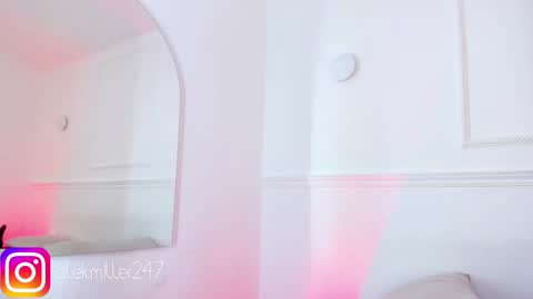 Snapshot of aleksandra_miller chatting on January 29, 6:07 pm Aleksandra online show from January 29, 6:07 pm